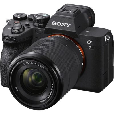 Sony a7 IV Mirrorless Camera with 28-70mm Lens - Image 4