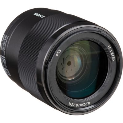 Sony FE 35mm f/1.8 Lens - Image 4